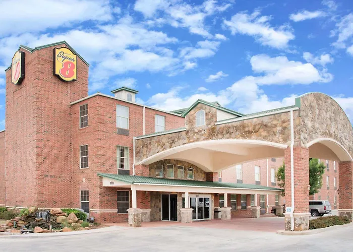 Hotel Super 8 By Wyndham - Route 66 2*