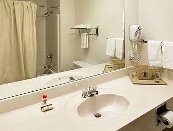 Super 8 By Wyndham - Route 66 2*